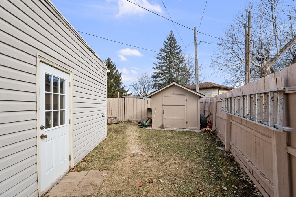 1890 24th Ave Court Moline, IL 61265 - Photo 26 of 29