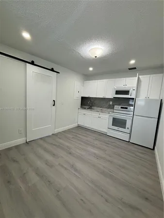 $2,500 | 5011 Southwest 5th Street, Miami, FL 33134