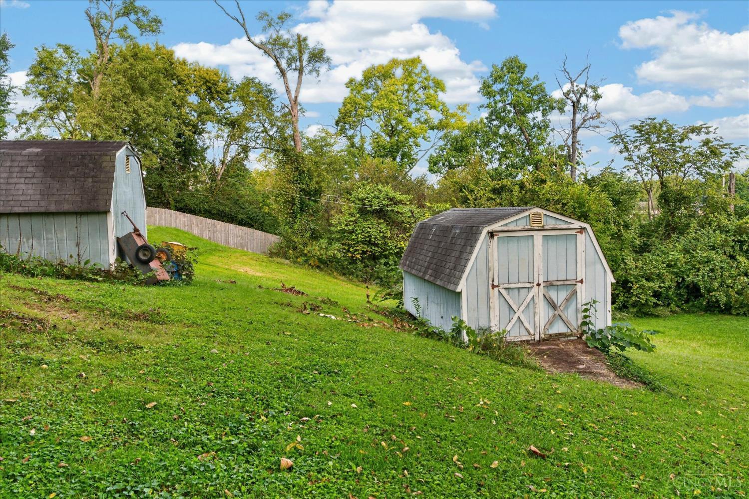 3678 Paramount Ridge Lane Cincinnati, OH 45247 - Photo 8 of 48 Gallery Image 8