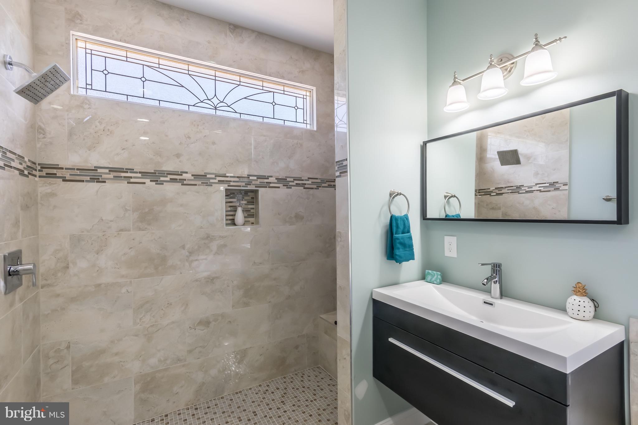 7817 Fordson Road Alexandria, VA 22306 - Photo 12 of 29 Bath (Master)