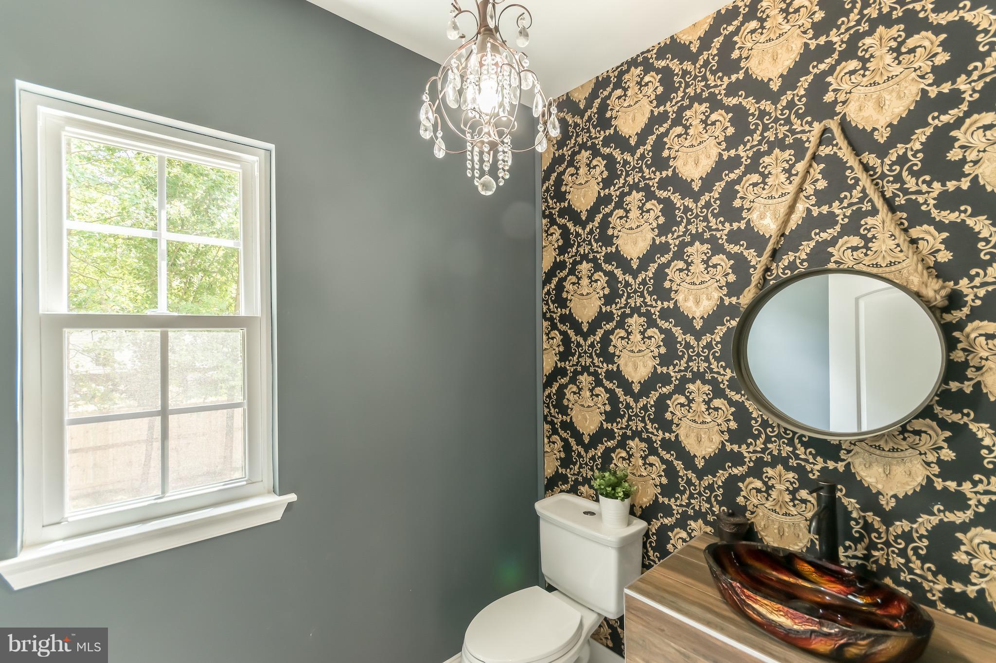 7817 Fordson Road Alexandria, VA 22306 - Photo 20 of 29 Half Bath Main Level