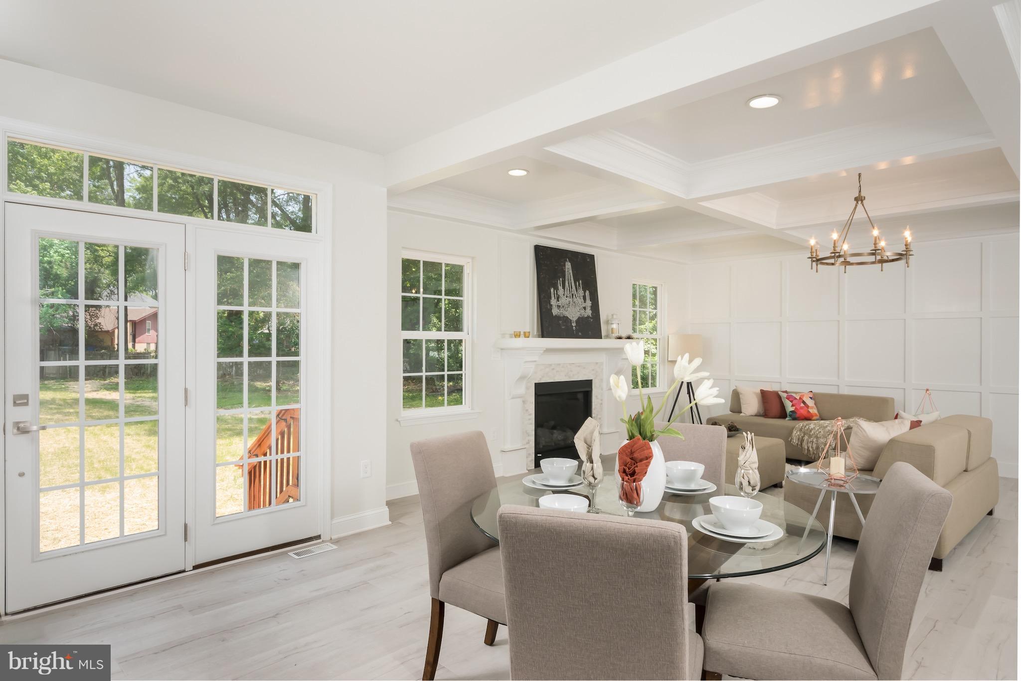 7817 Fordson Road Alexandria, VA 22306 - Photo 7 of 29 Living Room