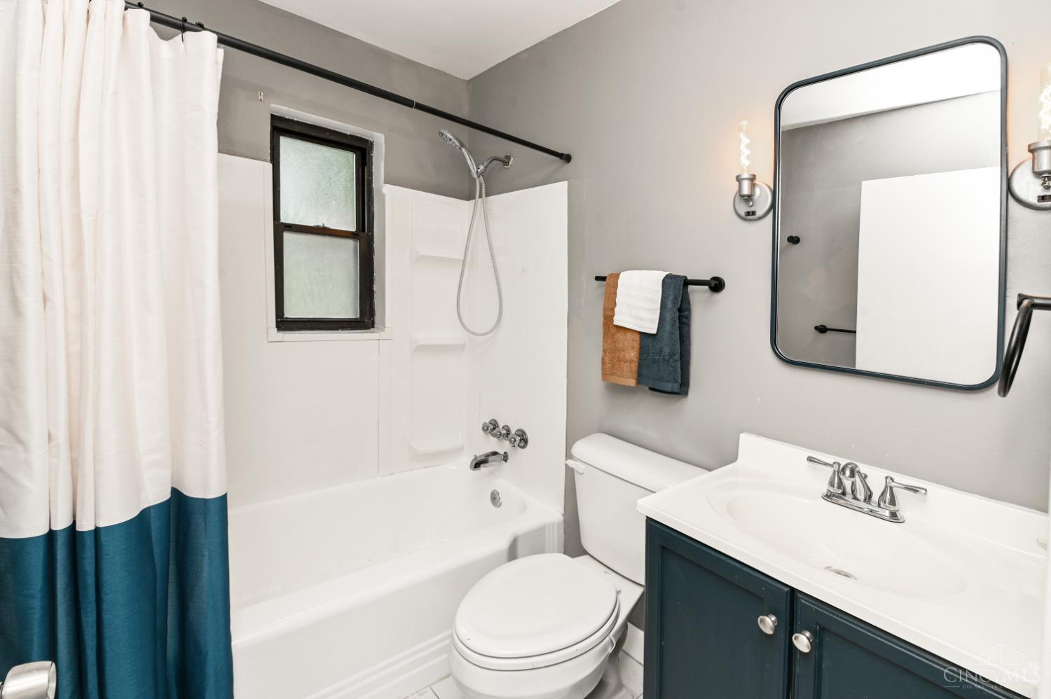 5223 Ralph Avenue Cincinnati, OH 45238 - Photo 15 of 32
