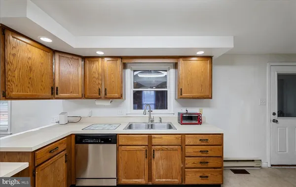 $2,325 | 163 Denny Lane, Winchester, VA 22603