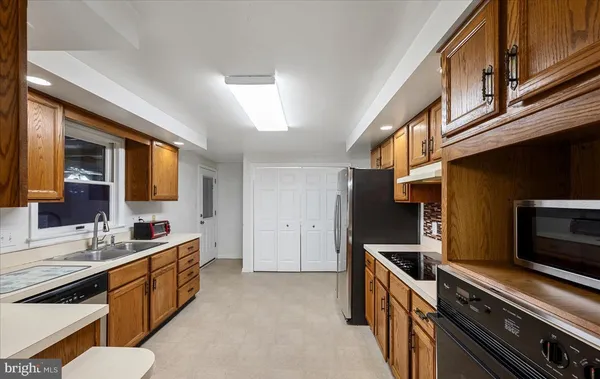$2,325 | 163 Denny Lane, Winchester, VA 22603