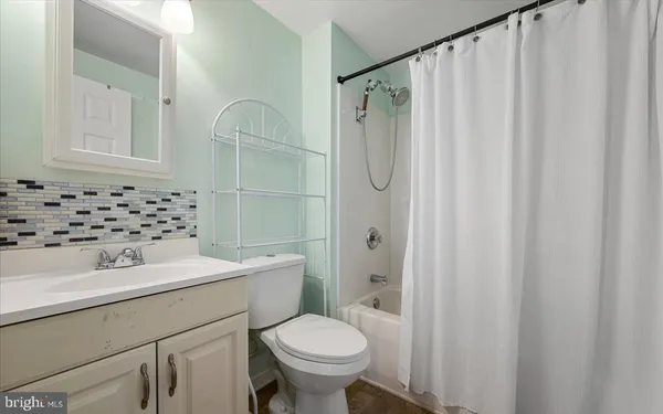 $2,325 | 163 Denny Lane, Winchester, VA 22603