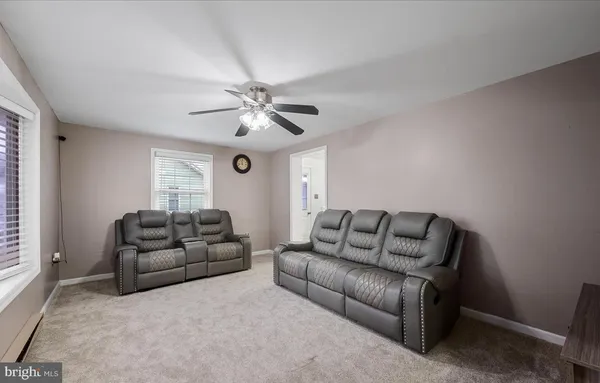 $2,325 | 163 Denny Lane, Winchester, VA 22603