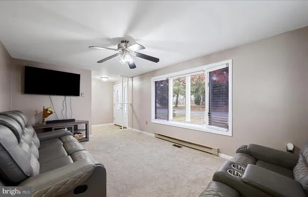 $2,325 | 163 Denny Lane, Winchester, VA 22603