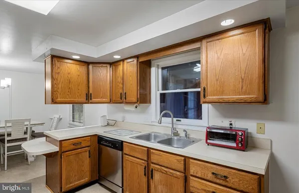 $2,325 | 163 Denny Lane, Winchester, VA 22603