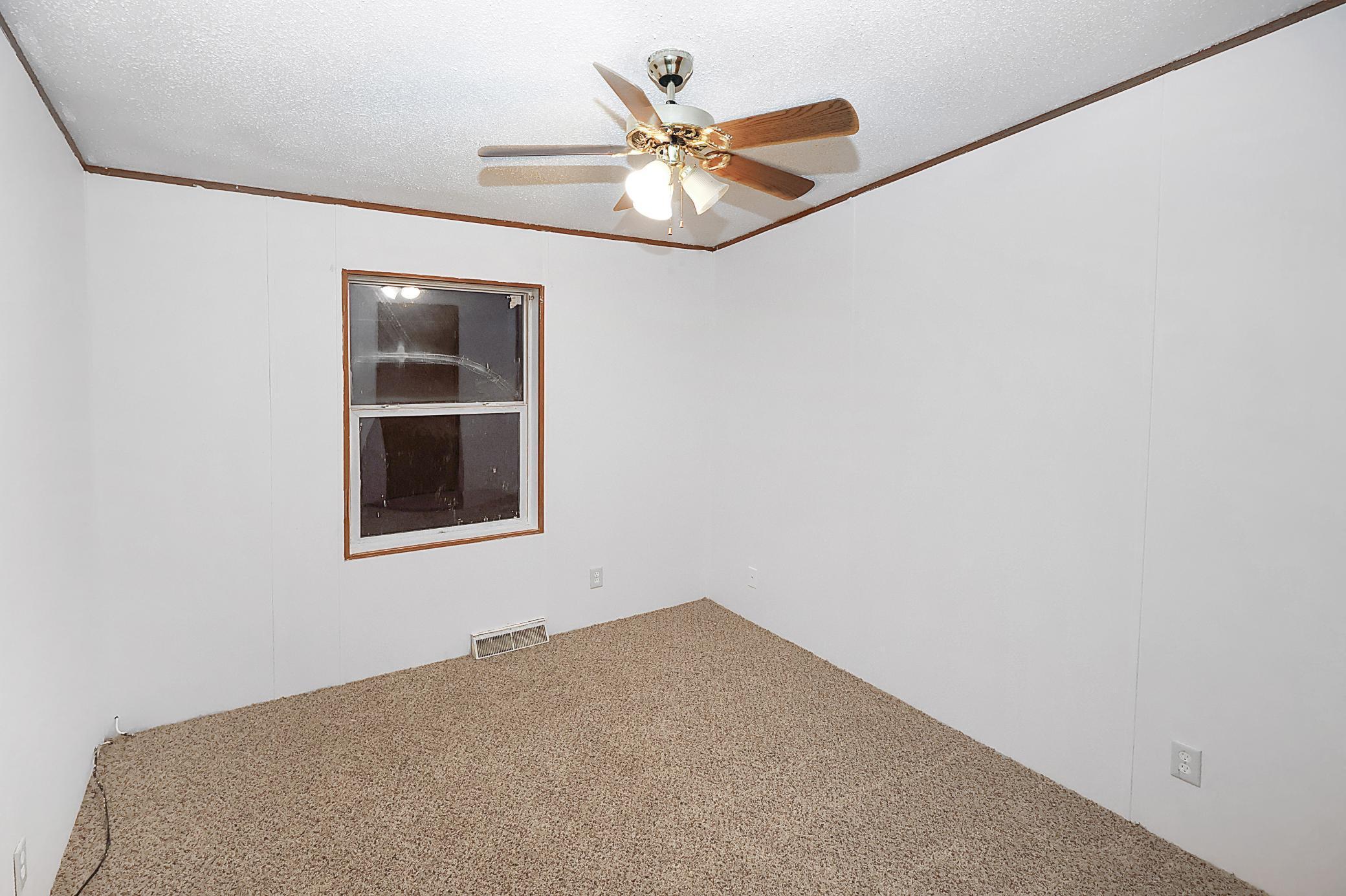 115 Apache Street Northwest, Unit B Princeton, MN 55371 - Photo 13 of 19