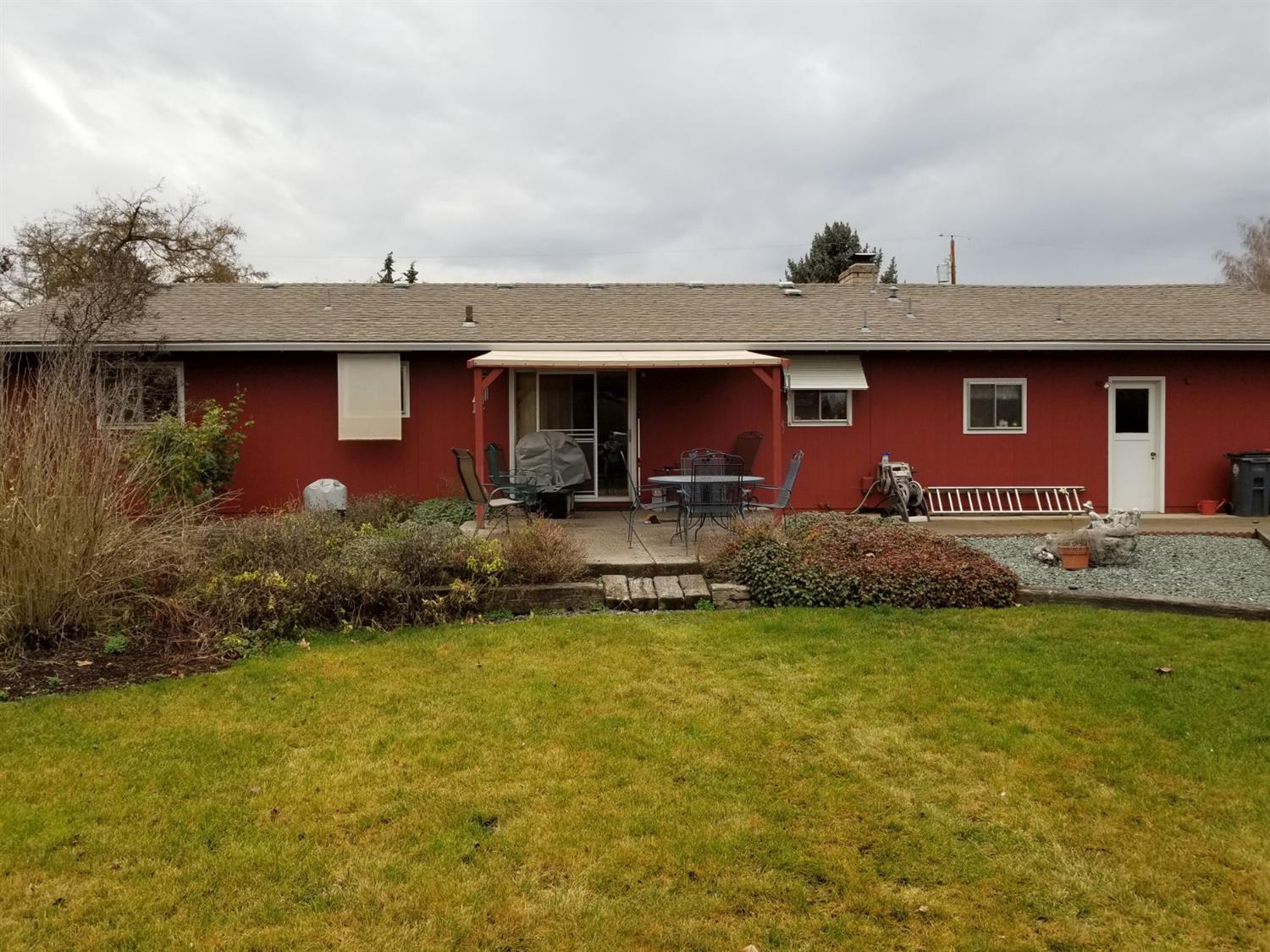 3290 Edella Street Central Point, OR 97502 - Photo 3 of 32 Additional Photo