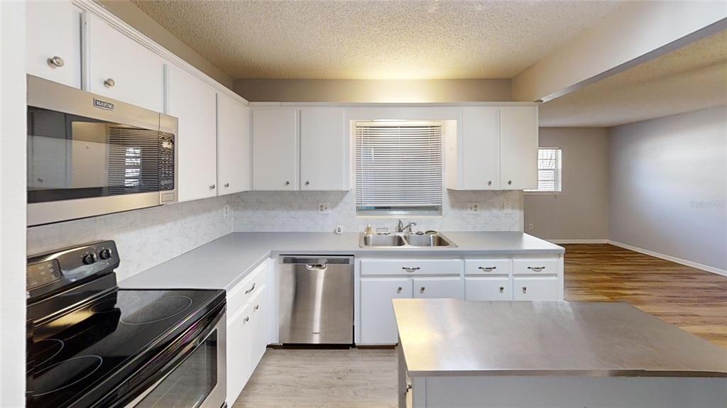 8625 Southwest 94 Street, Unit A Ocala, FL 34481 - Photo 6 of 22