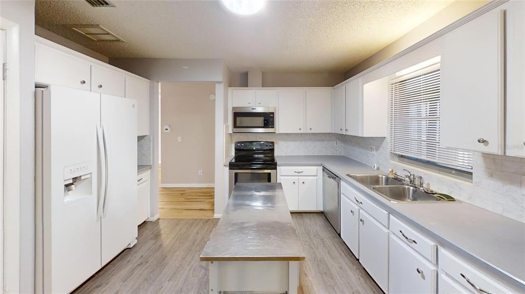 8625 Southwest 94 Street, Unit A Ocala, FL 34481 - Photo 7 of 22