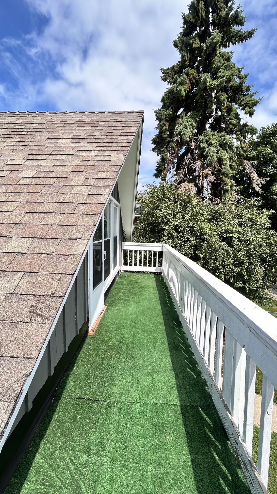 5747 North 93rd Street, Unit UPPR Milwaukee, WI 53225 - Photo 12 of 15 Balcony