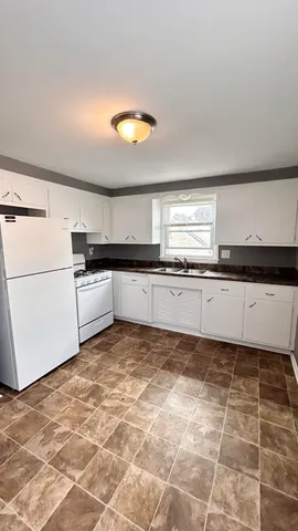 $1,050 | 5747 North 93rd Street, Unit UPPR, Milwaukee, WI 53225