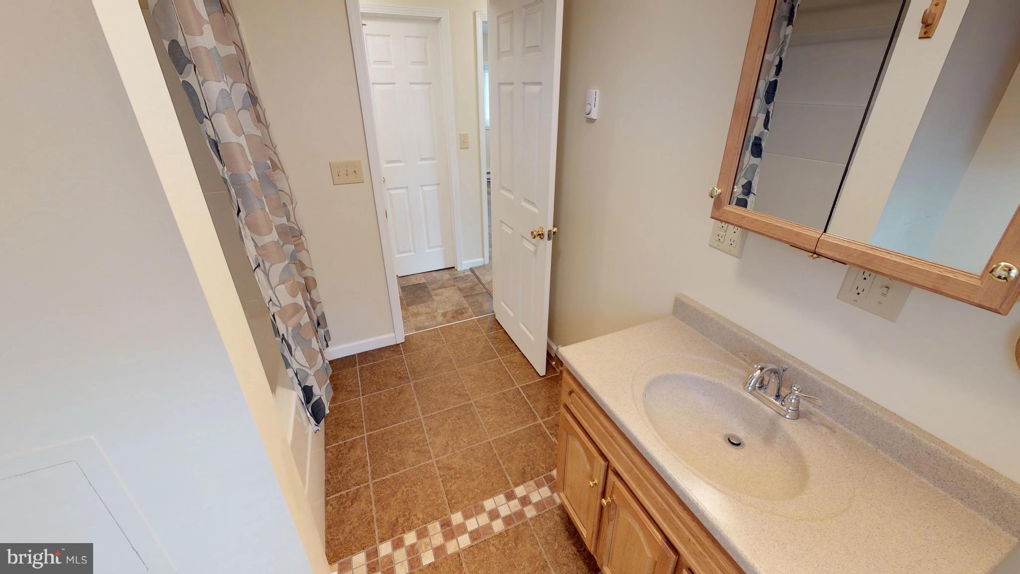 13904 Craddock Road Southwest Cumberland, MD 21502 - Photo 14 of 25 with silstone sink