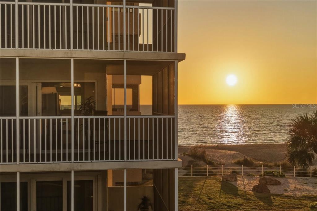 633 Alhambra Road, Unit 301 Venice, FL 34285 - Photo 2 of 76 Gallery Image 2