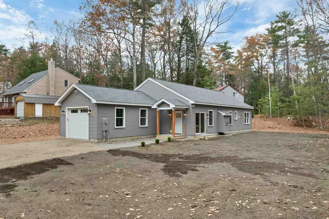 $749,000 | 22 Sundorf Street, Moultonborough, NH 03254