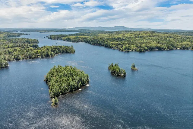 $749,000 | 22 Sundorf Street, Moultonborough, NH 03254