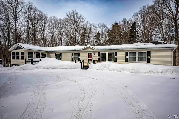 $500,000 | 65 Uncas Road, Inlet, NY 13360