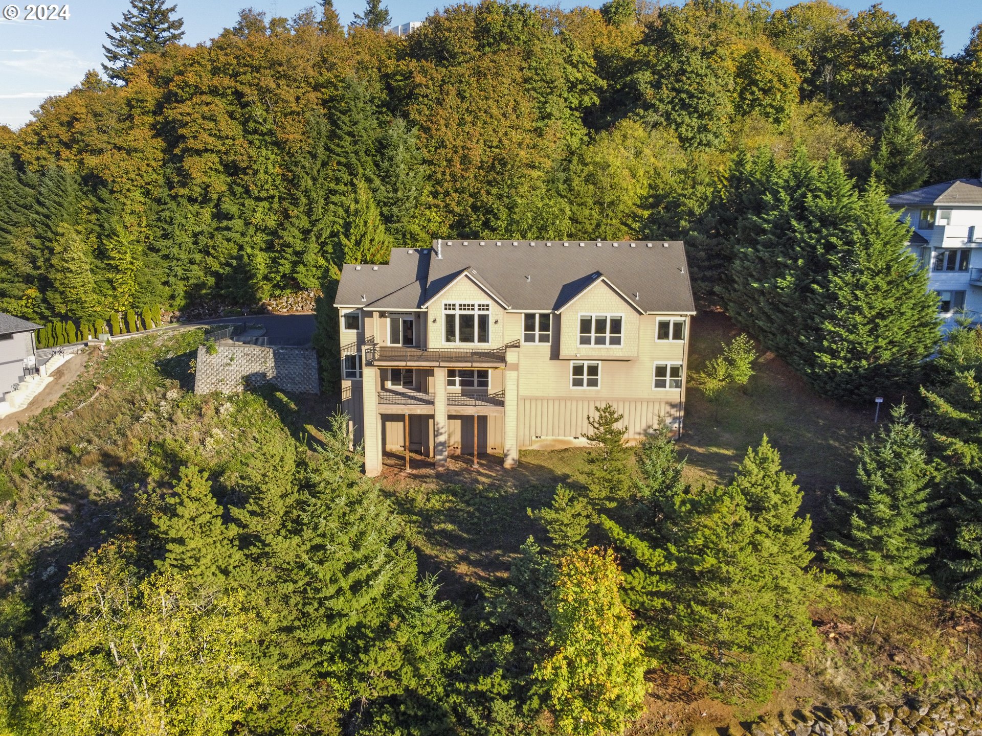 9427 Southeast Scotts Ridge Court Happy Valley, OR 97086 - Photo 34 of 42 Gallery Image 34