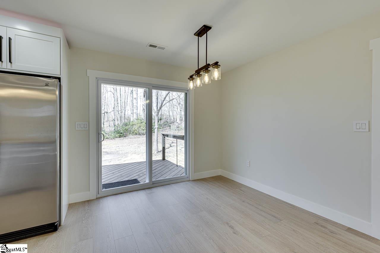 136 West Bluford Street Clinton, SC 29325 - Photo 18 of 43