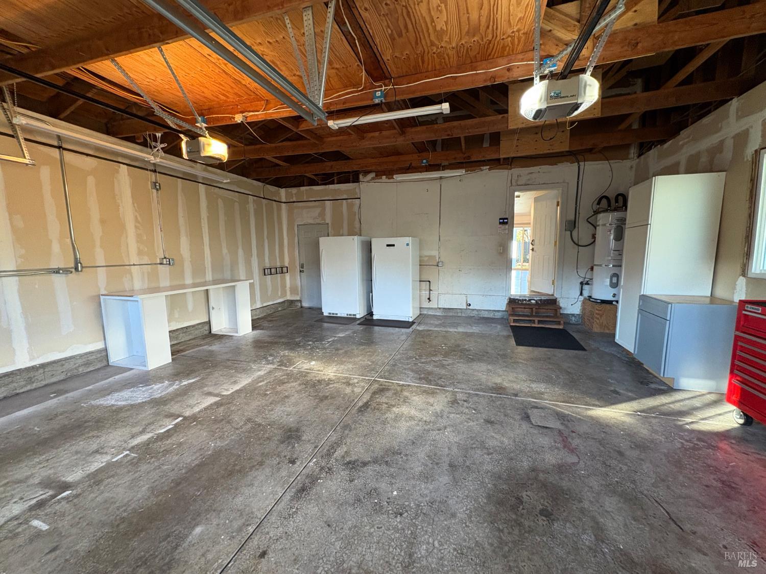 5705 Davis Circle Rohnert Park, CA 94928 - Photo 14 of 46 a view of garage