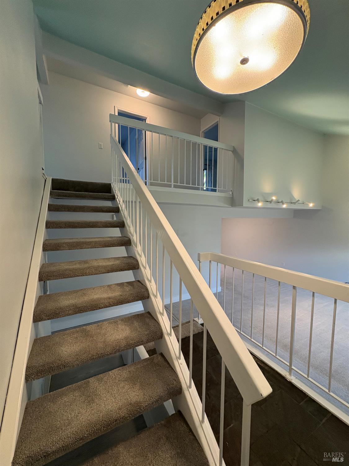 5705 Davis Circle Rohnert Park, CA 94928 - Photo 21 of 46 a view of entryway