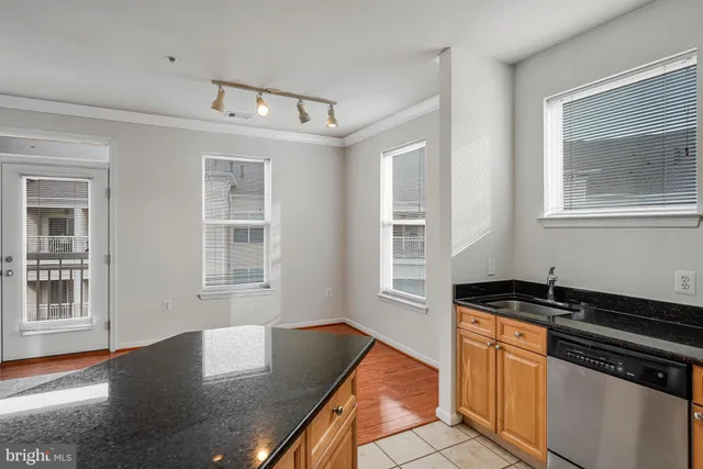 $449,900 | 9480 Virginia Center Boulevard, Unit 422, Vienna, VA 22181