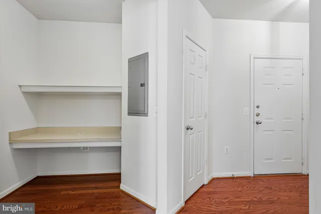 $449,900 | 9480 Virginia Center Boulevard, Unit 422, Vienna, VA 22181