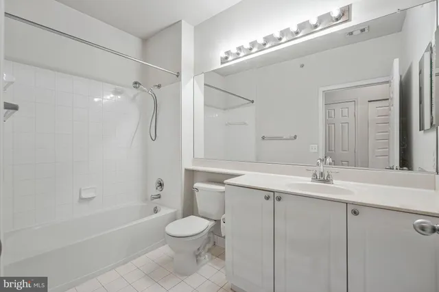 $449,900 | 9480 Virginia Center Boulevard, Unit 422, Vienna, VA 22181