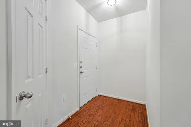 $449,900 | 9480 Virginia Center Boulevard, Unit 422, Vienna, VA 22181