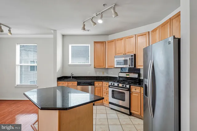 $449,900 | 9480 Virginia Center Boulevard, Unit 422, Vienna, VA 22181