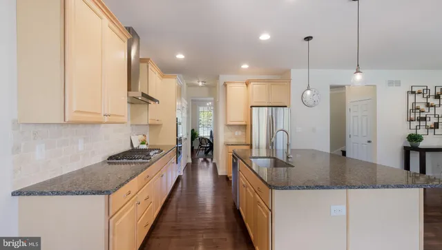 $875,000 | 5068 Kratz Carriage Road, Pipersville, PA 18947