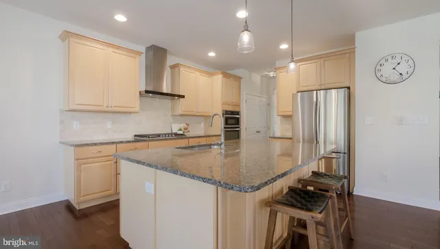 $875,000 | 5068 Kratz Carriage Road, Pipersville, PA 18947