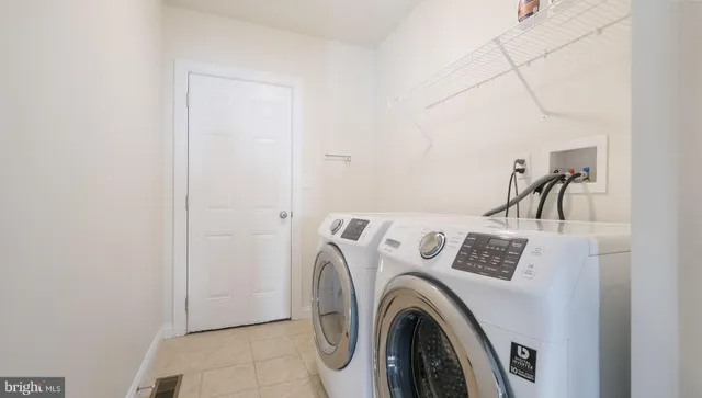 $875,000 | 5068 Kratz Carriage Road, Pipersville, PA 18947