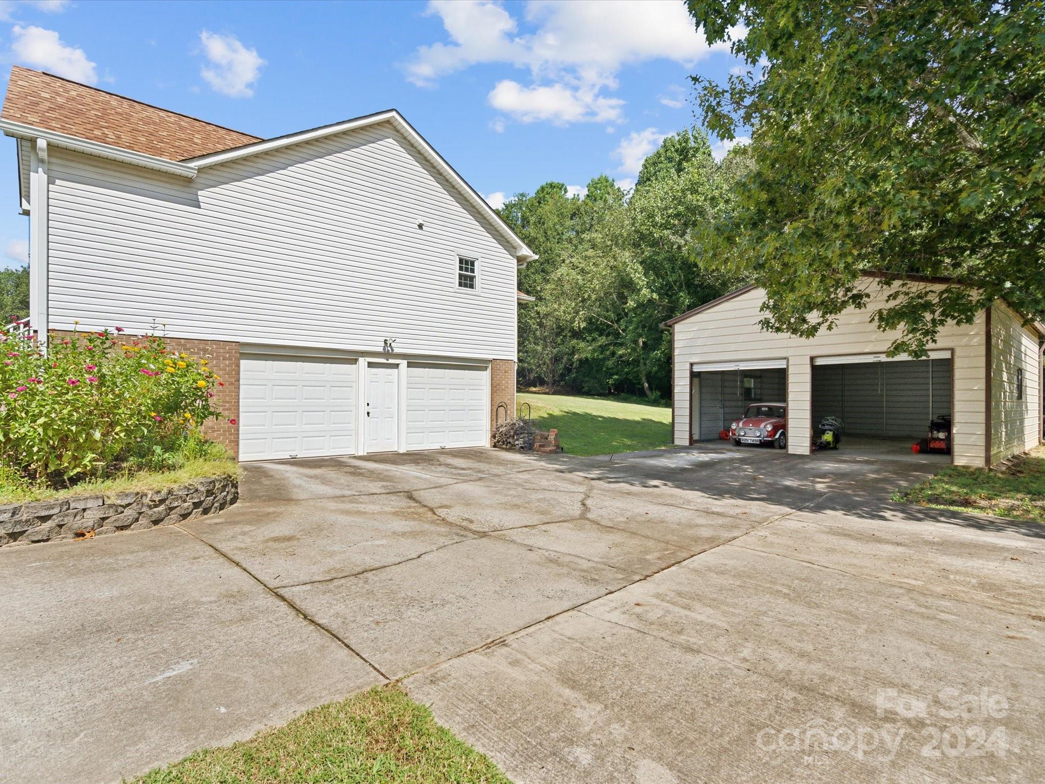 321 Robert Keever Road Stanley, NC 28164 - Photo 2 of 44 Gallery Image 2