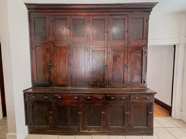 $199,900 | 323 West Madison Street, Plymouth, IN 46563