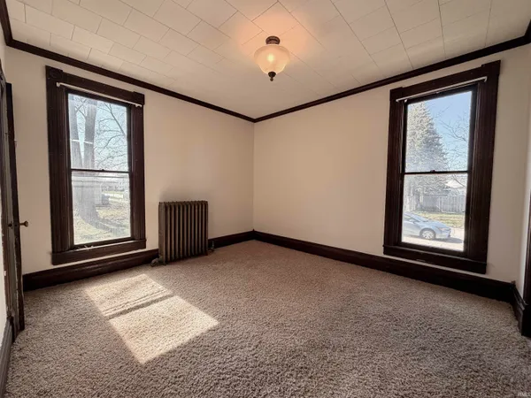 $199,900 | 323 West Madison Street, Plymouth, IN 46563