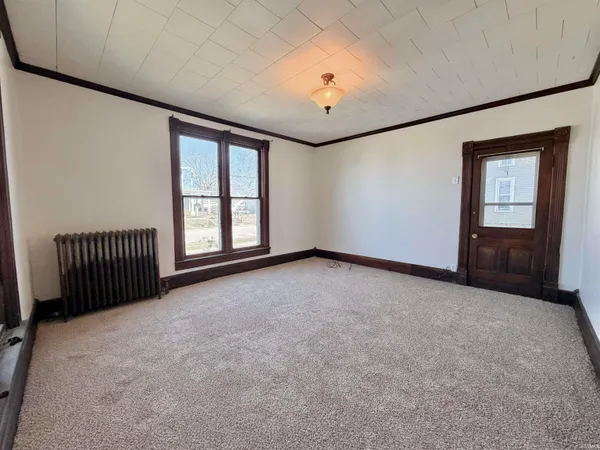 $199,900 | 323 West Madison Street, Plymouth, IN 46563