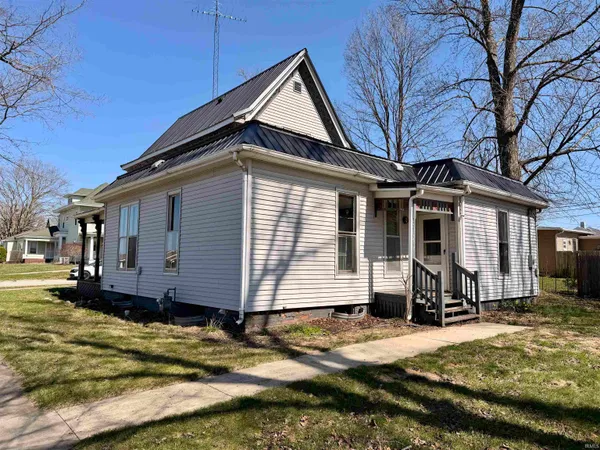 $199,900 | 323 West Madison Street, Plymouth, IN 46563