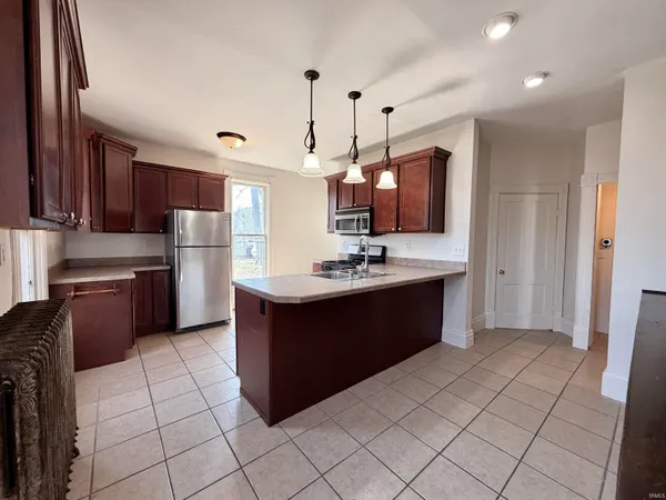 $199,900 | 323 West Madison Street, Plymouth, IN 46563