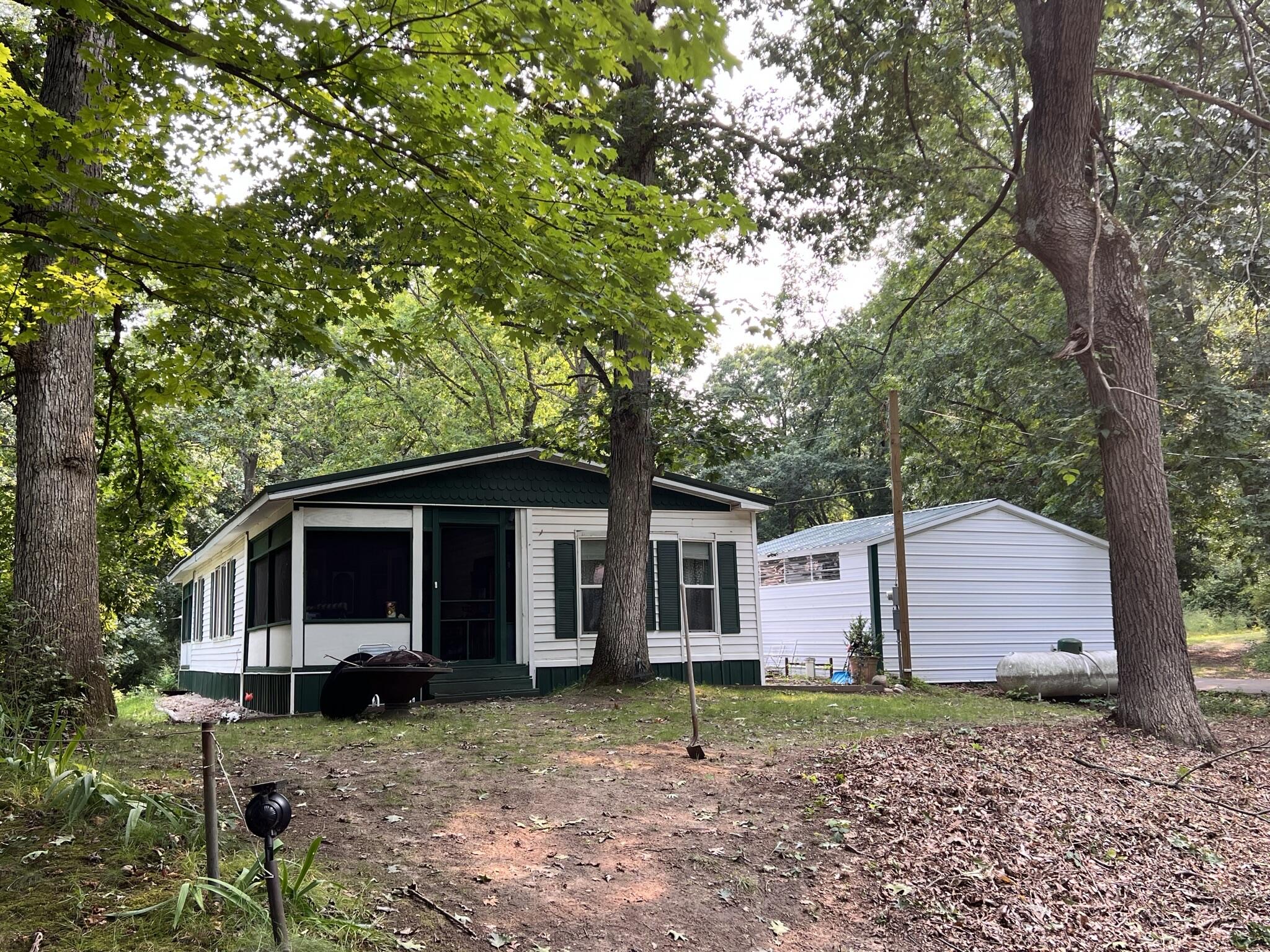 9519 West W Drive Jerome, MI 49249 - Photo 3 of 27 9518 West Dr - Hilltop (31)