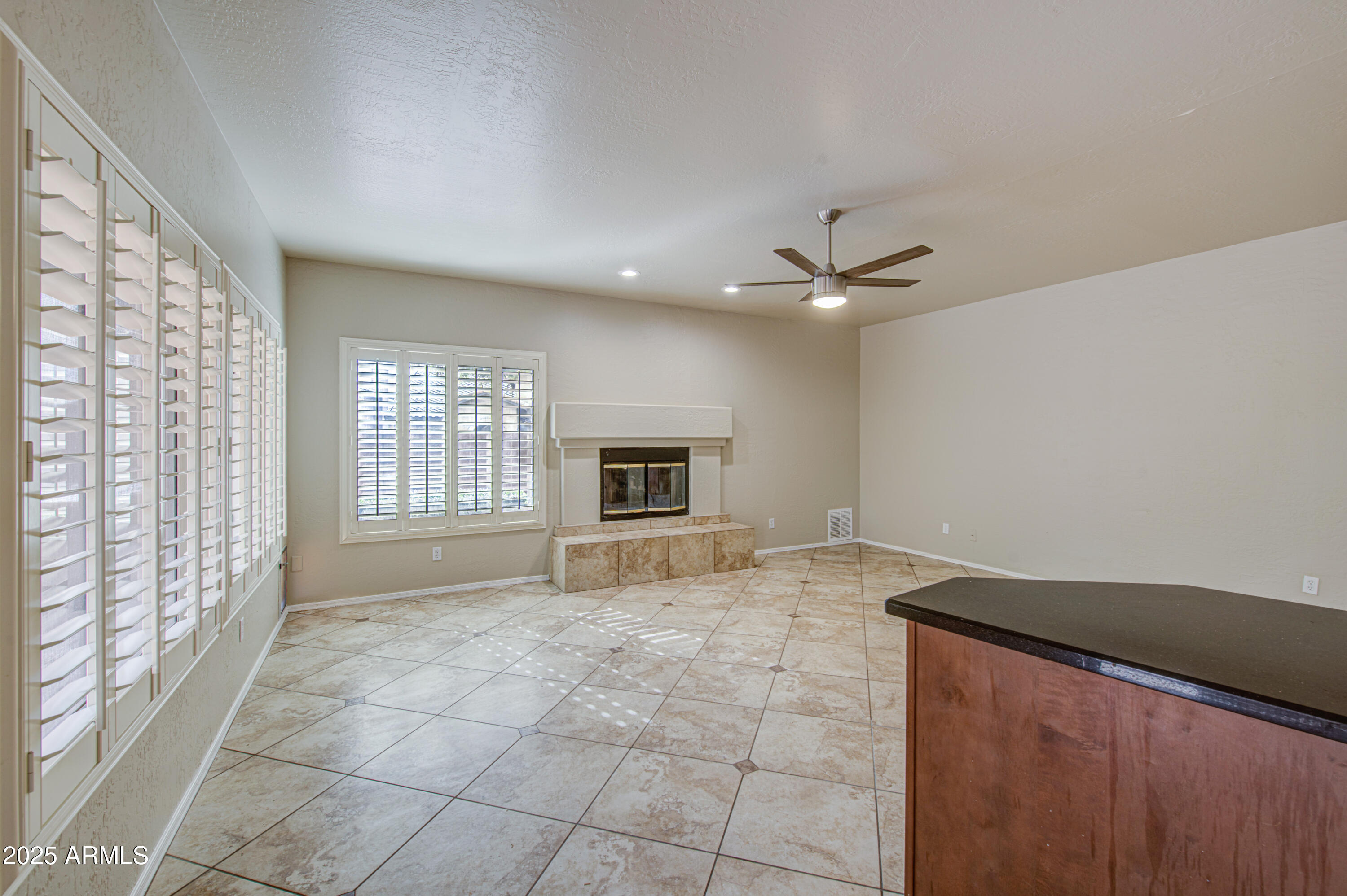 16237 South 13th Street Phoenix, AZ 85048 - Photo 24 of 68 a view of an empty room with a window