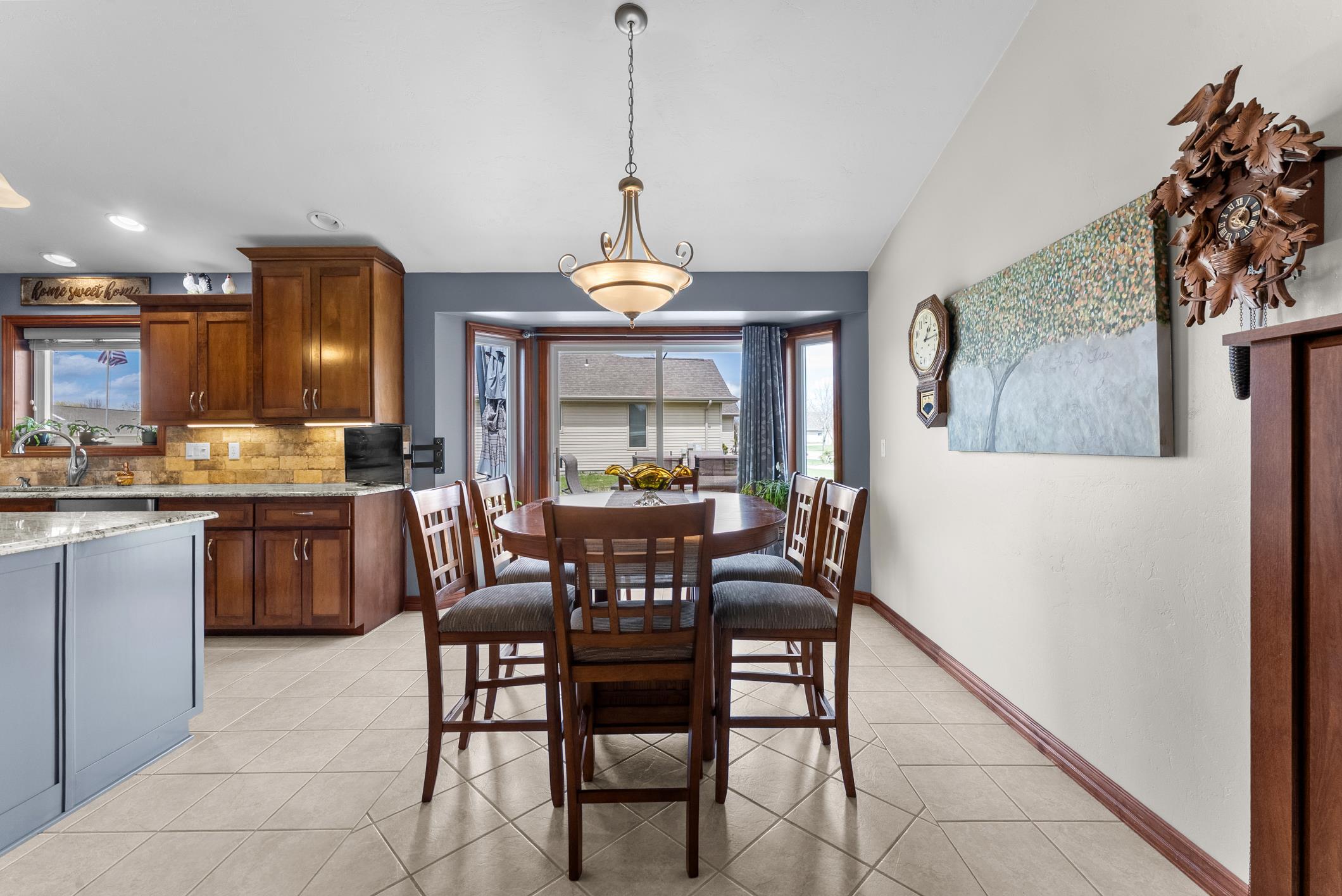 1842 Turquoise Trail Bellevue, WI 54311 - Photo 11 of 43 Dining