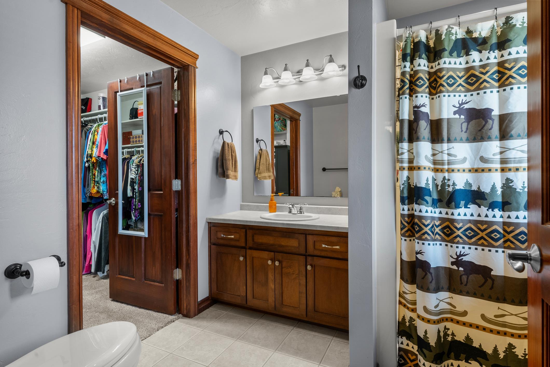 1842 Turquoise Trail Bellevue, WI 54311 - Photo 17 of 43 Large walk-in closet