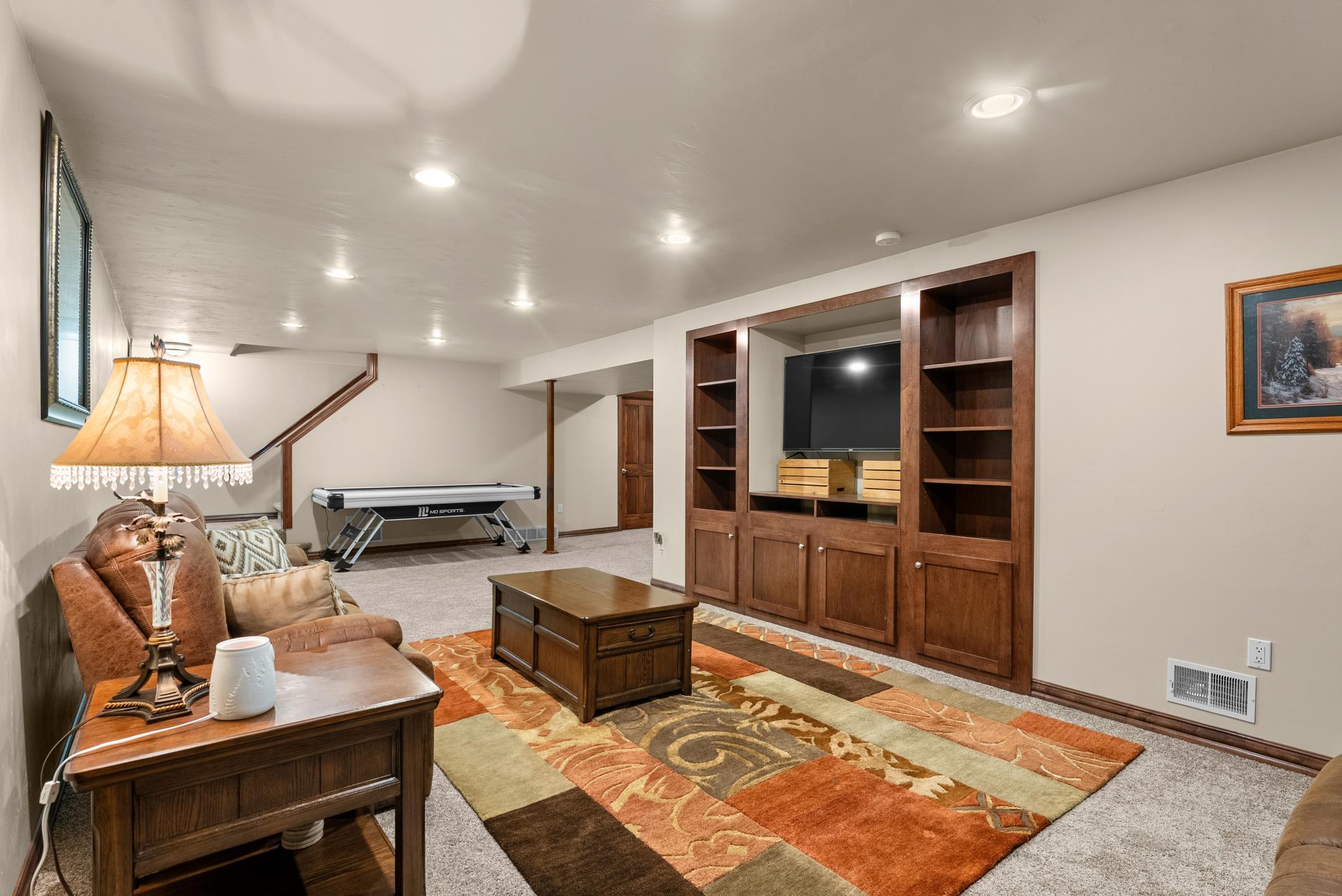1842 Turquoise Trail Bellevue, WI 54311 - Photo 21 of 43 Plenty of space for watching the big game and having friends over.