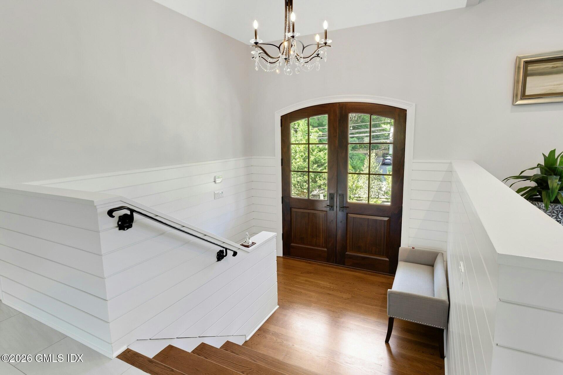 74 Glen Ridge Road Greenwich, CT 06831 - Photo 3 of 19 Front Foyer