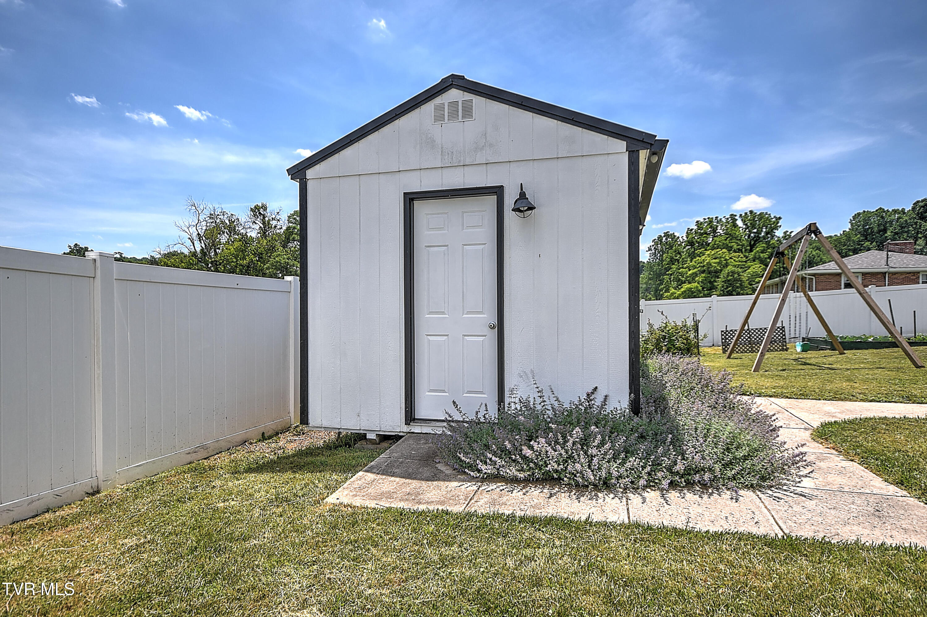 146 Hopson Road Johnson City, TN 37601 - Photo 65 of 82 146 Hopson Rd SE-84
