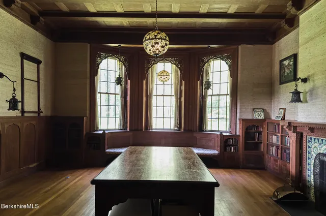 a view of a livingroom with a fireplace